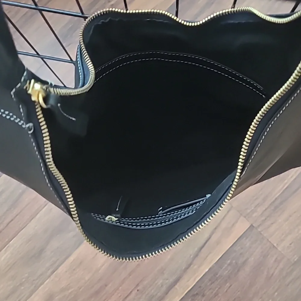 SAM EDELMAN BLACK LEATHER PURSE - Picture 7 of 7